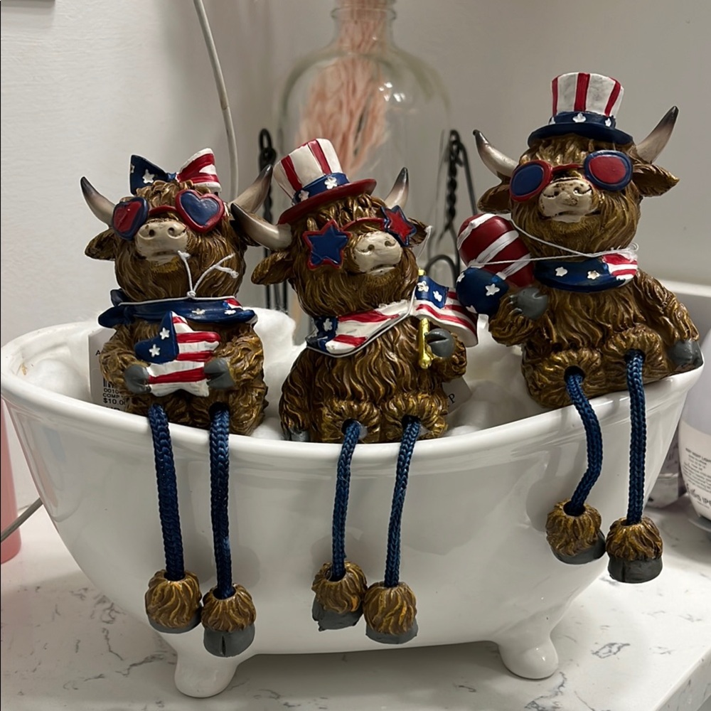 Patriotic Highland Cow Figurines